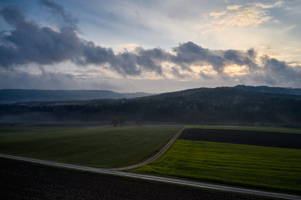 Aufziehender Nebel im Schwabachtal CS-201123-0042-1.jpg