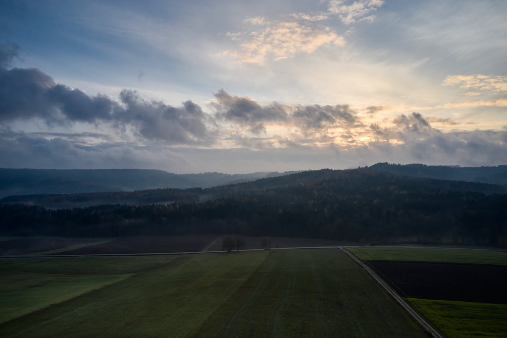 Aufziehender Nebel im Schwabachtal CS-201123-0049-1.jpg