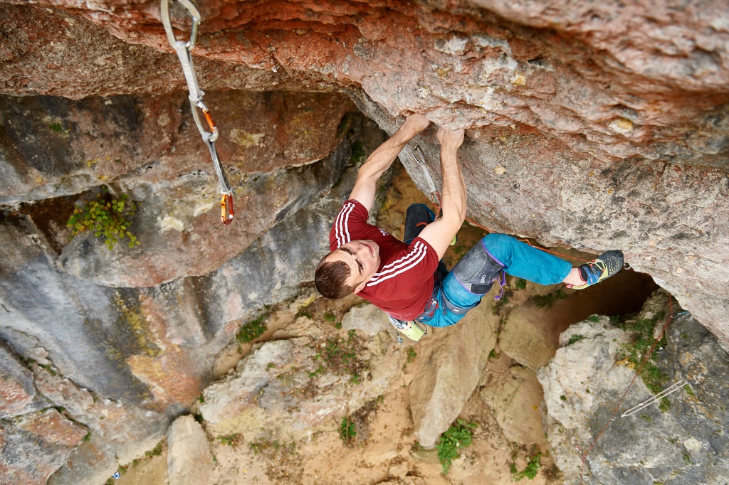 Kevin in seinem Projekt im Amphitheater im Püttlachtal CS-211028-2525-1.jpg