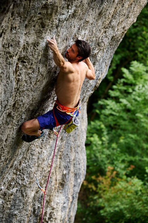 Julian projektiert am Jungfernriss im Wiesenttal CS-220711-8517-1.jpg