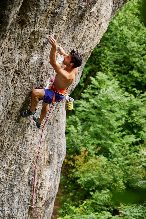 Julian projektiert am Jungfernriss im Wiesenttal CS-220711-8558-1.jpg