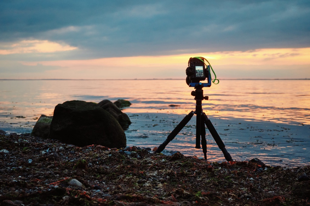 Fotografieren am Strand in Brook CS-240506-1834-1.jpg