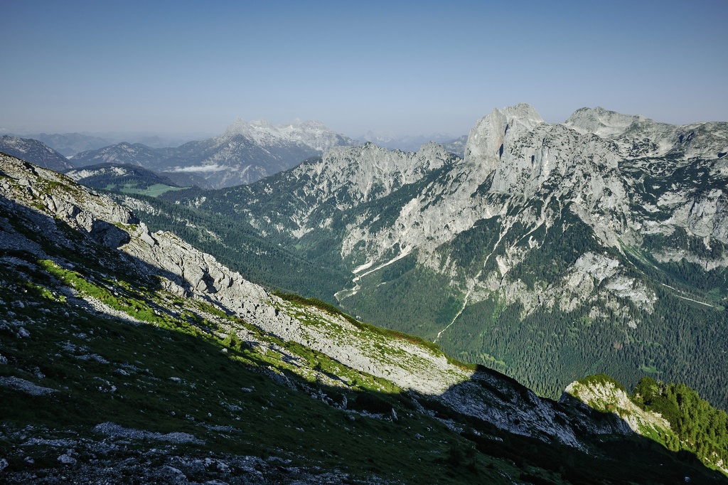 Blick in die Berchtesgadener Berge während der Überschreitung CS-240721-2051-2.jpg